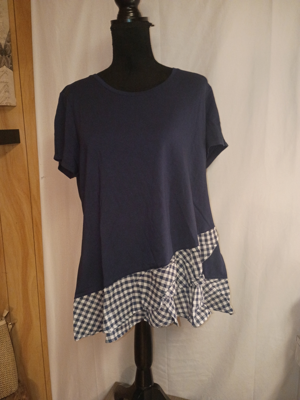 Isaac Mizrahi Navy Blue Short Sleeve Top with Blue Gingham Hem